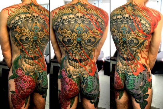 Tatouage japonais full dos de tête de mort