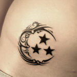 Petit tatouage d'étoile