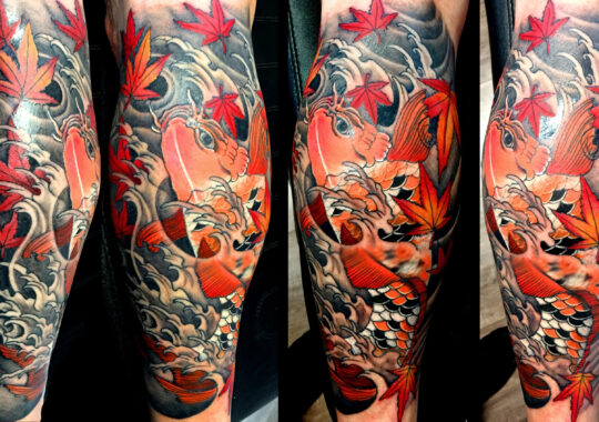 Tatouage japonais de carpe koi et vagues