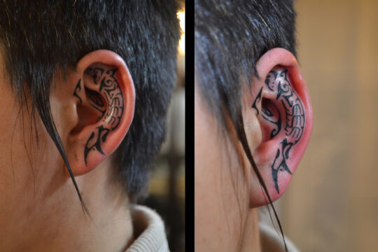 Tatouage maori dans l'oreille réalisé à Aix-en-Provence