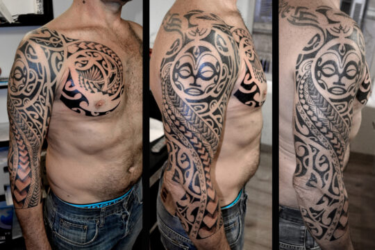 Tatouage maori polynésien sur le bras à Aix-en-Provence