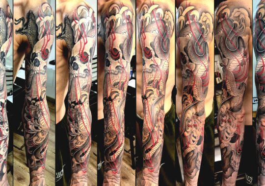 Tatouage réaliste de crâne et serpent