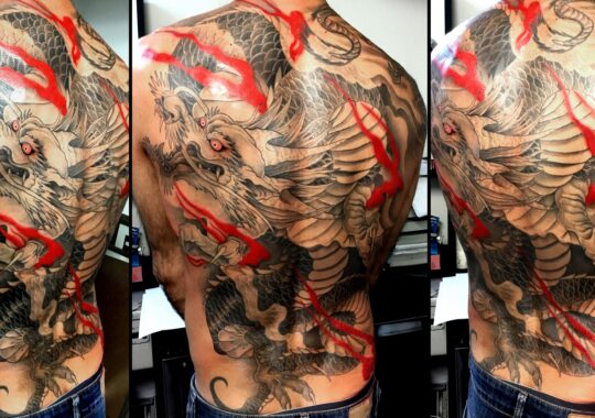 Tatouage japonais dragon sur le dos